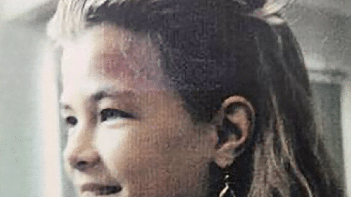 Childhood photo of Christina Plante smiling