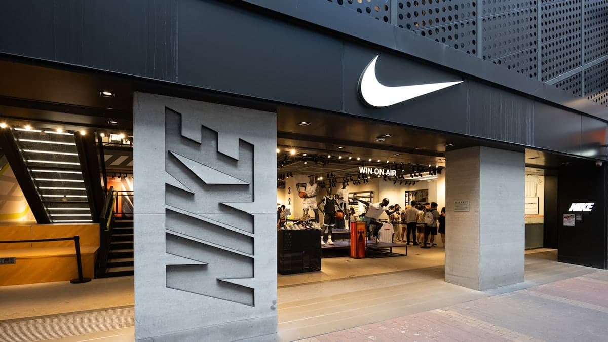 nike store