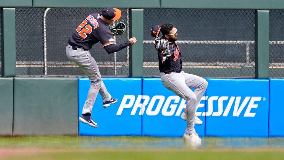 Detroit Tigers center fielder Parker Meadows colliding with left fielder Riley Greene at Target Field
