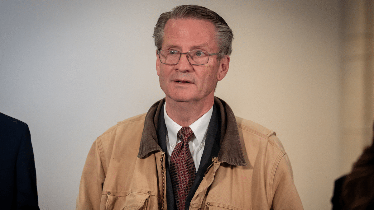 House Oversight Committee Ranking Member speaks to press after Democratic walkout