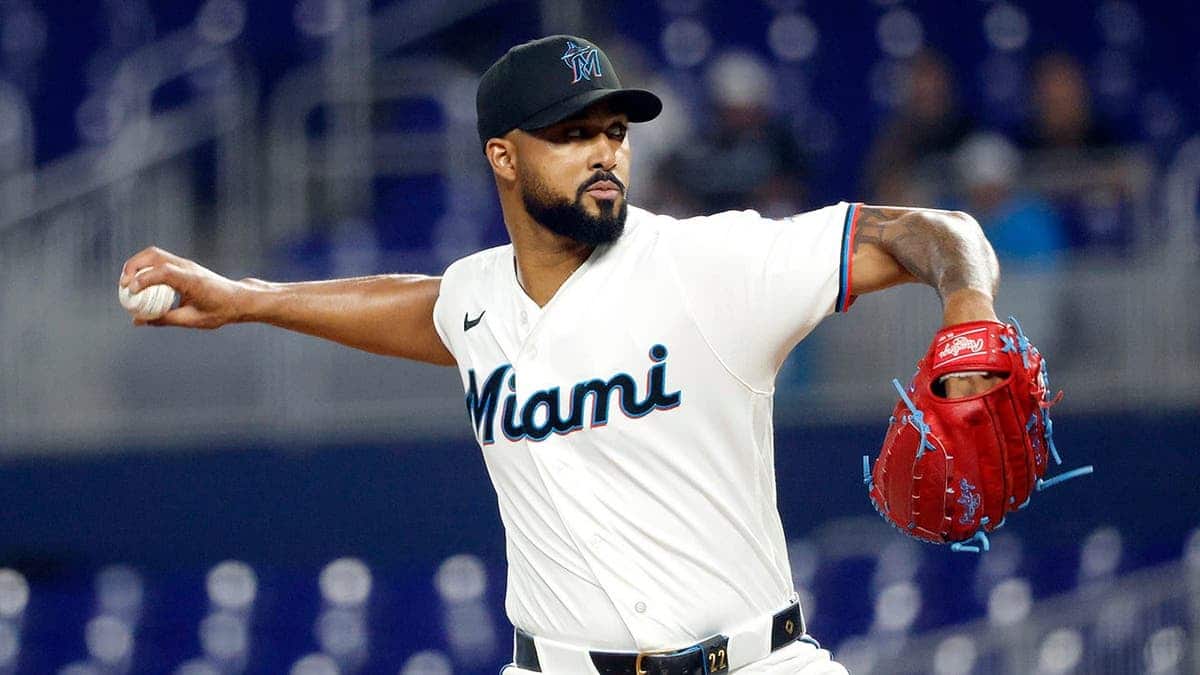 Miami Marlins starting pitcher Sandy Alcantara pitching during a game at loanDepot Park