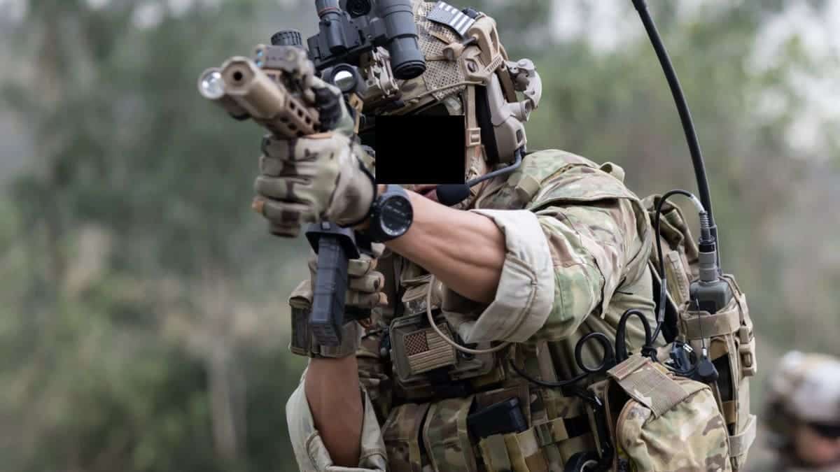 Delta Force is modeled off the 22 SAS.
