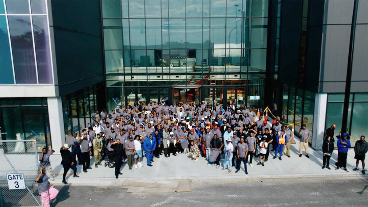 Hundreds gather outside the Project H.O.O.D. center in Chicago.