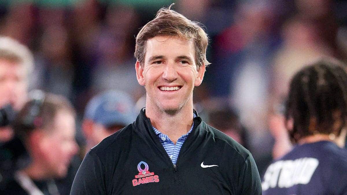NFC coach Eli Manning looking on during NFL Pro Bowl Skills Competition