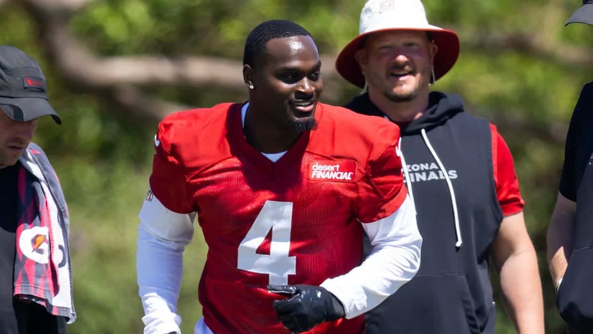 Arizona Cardinals running back Jeremiyah Love running during rookie minicamp