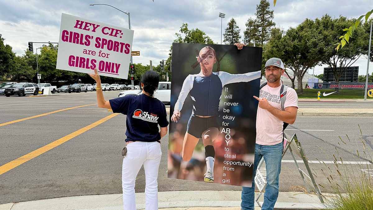 Save Girls' Sports supporters