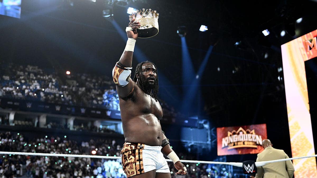 Oba Femi standing in the wrestling ring at Kingdom Arena in Riyadh
