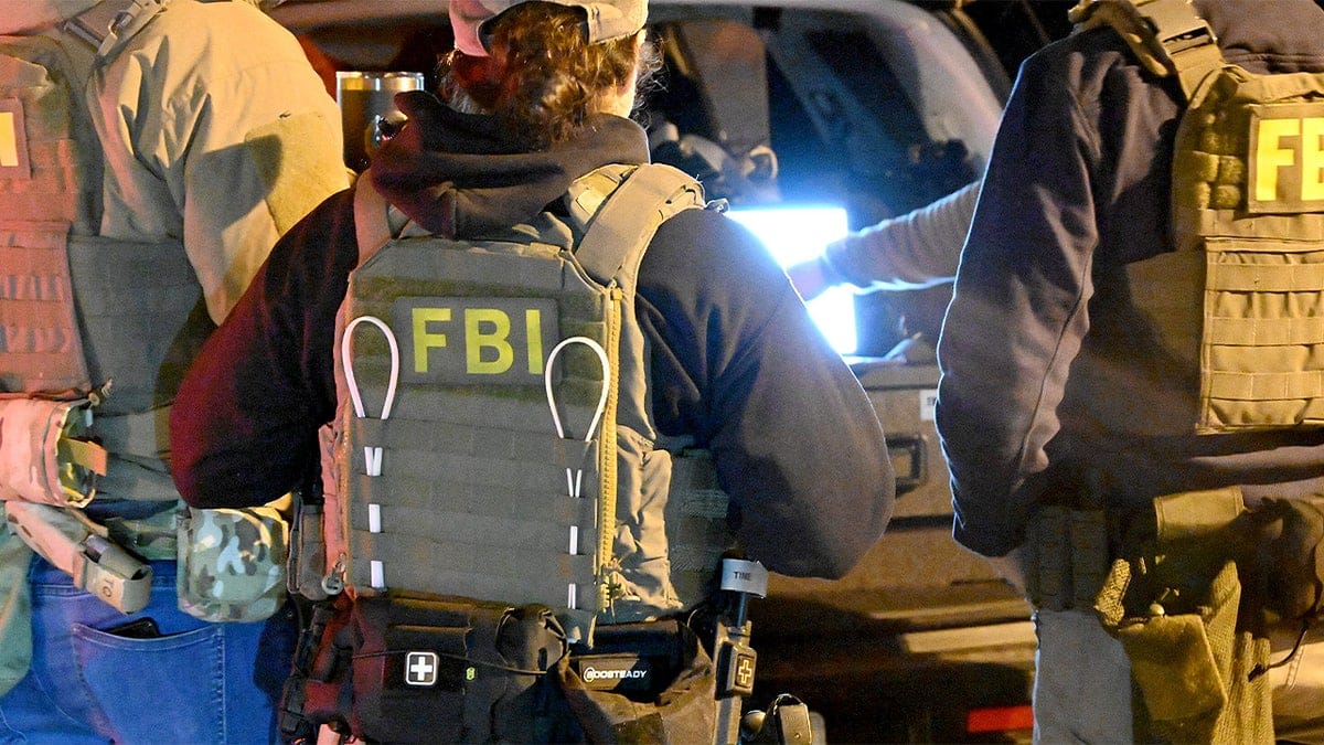 FBI agents