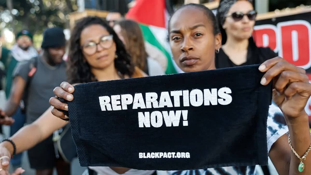 In a filing submitted by the Department of Justice’s Civil Rights Division, federal prosecutors sought on Tuesday to join an existing class-action lawsuit challenging the City of Evanston’s