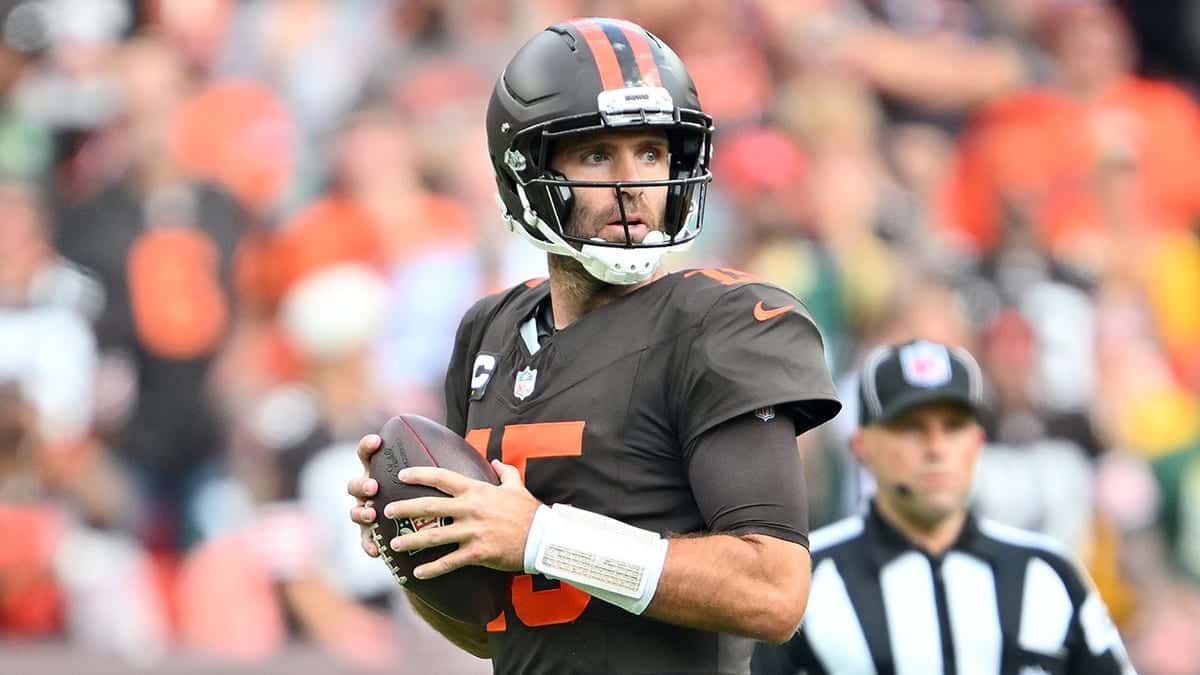 Joe Flacco to throw pass