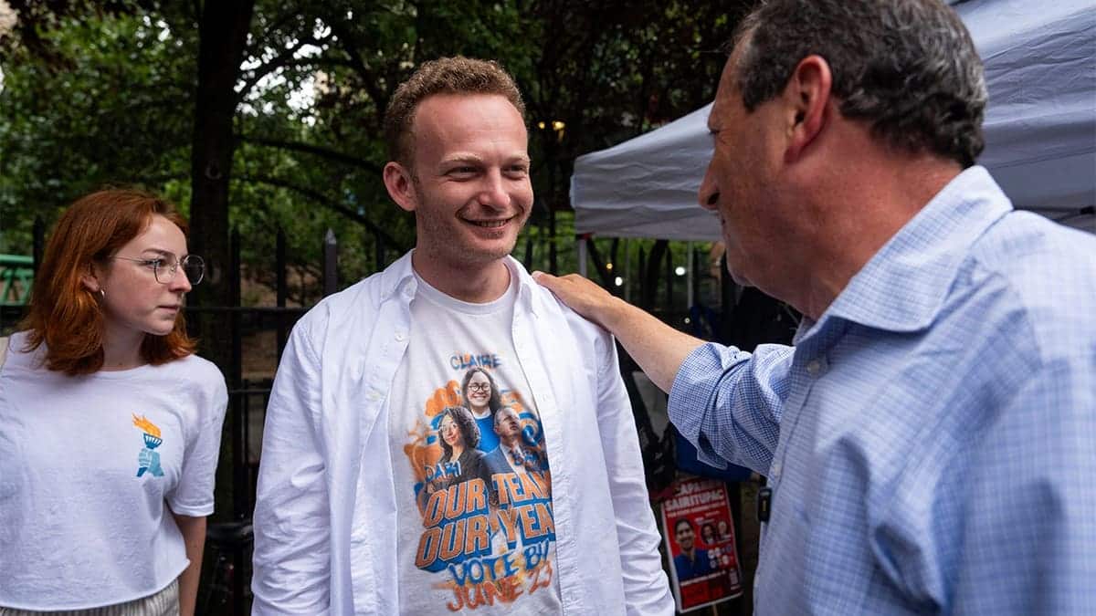 Morris Katz greets Brad Lander