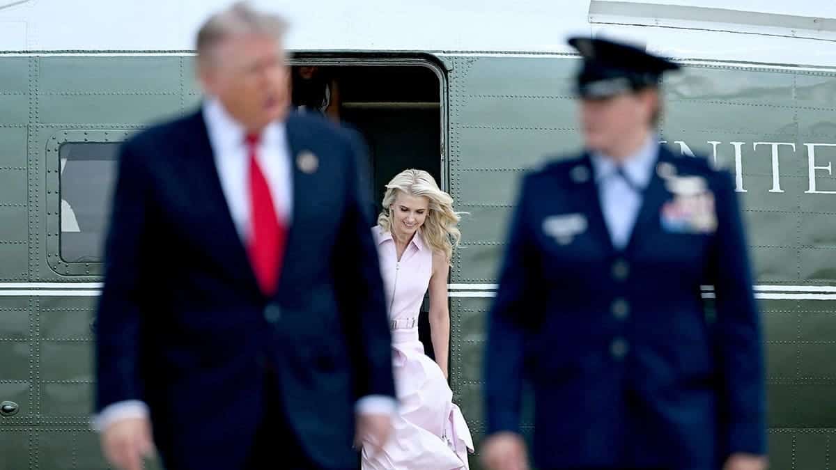 Natalie Harp steps off Marine One