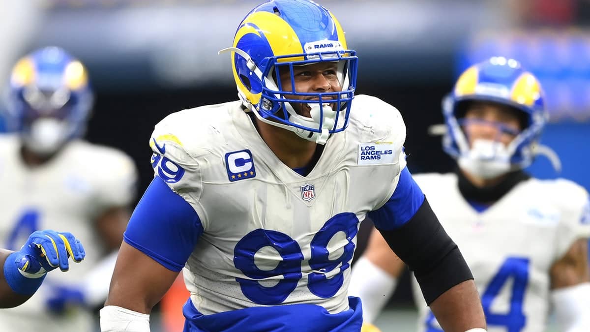Aaron Donald on the run