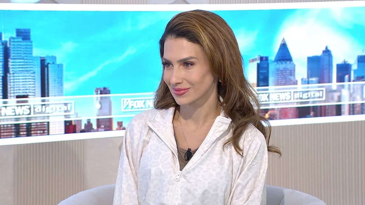 hilaria baldwin in studio