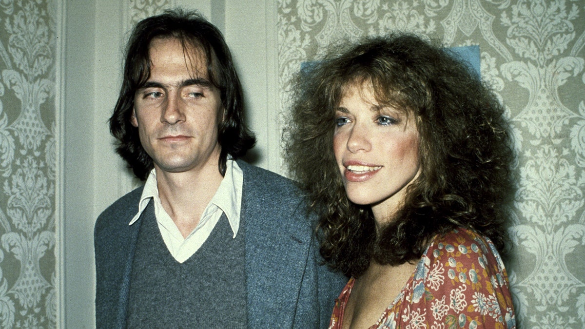 James Taylor and Carly Simon pose together in New York City.