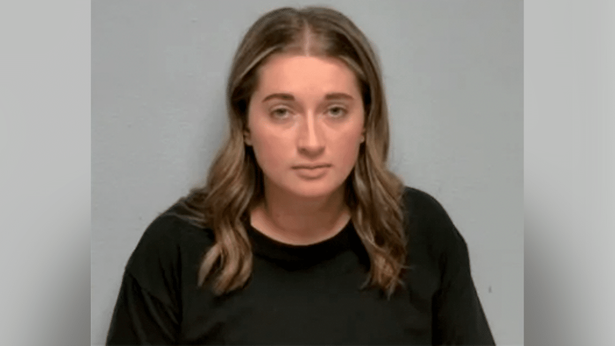 Booking photo of Sadie Flores following her arrest in Graves County, Kentucky