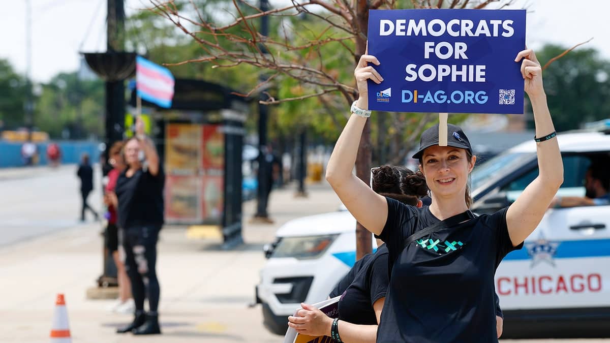 Sophie Cunningham supporter outside the United Center