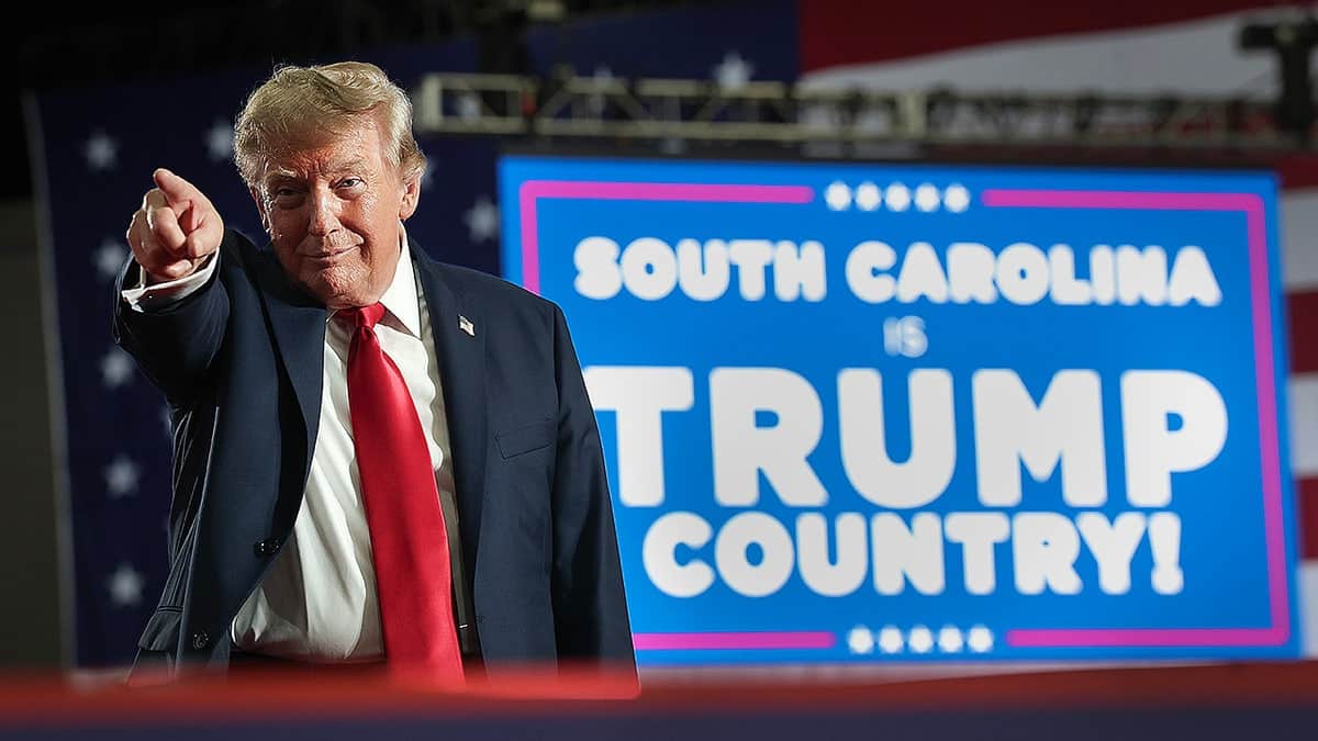 President Donald Trump arrives for a campaign rally with U.S. Sen. Darline Graham (R-SC) on August 21, 2026 in Myrtle Beach, South Carolina. President Trump traveled to South Carolina to join Republican Senate candidate Darline Graham for a campaign rally ahead of Tuesday's runoff election against Ralph Norman. (Photo by Win McNamee/Getty Images)