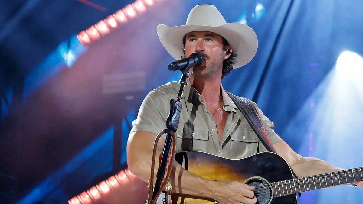 Riley Green, who performs during CMA Fest 2025 at the main stage at Nissan Stadium on June 05, 2025 in Nashville, Tennessee, is going viral on TikTok.