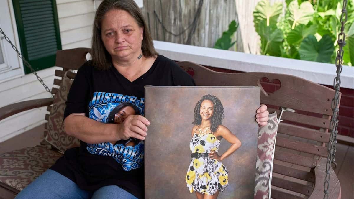 Mississippi Woman Hanging
