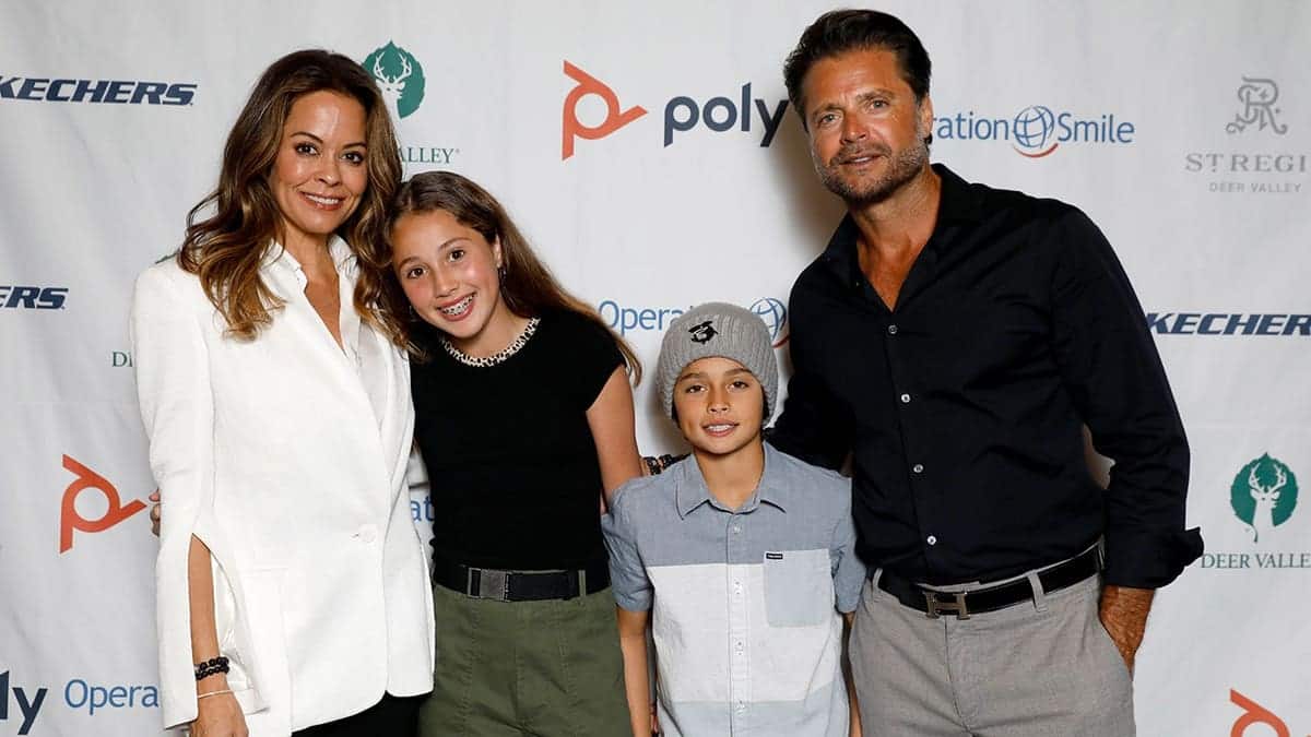 Brooke Burke and David Charvet with their kids in Park City, Utah in March 2019.