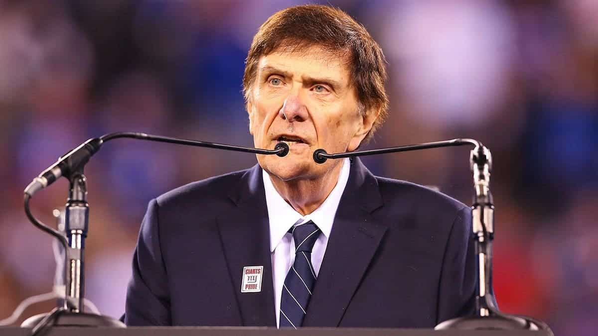 Ernie Accorsi speaks during his Giants Ring of Honor induction ceremony at MetLife Stadium.