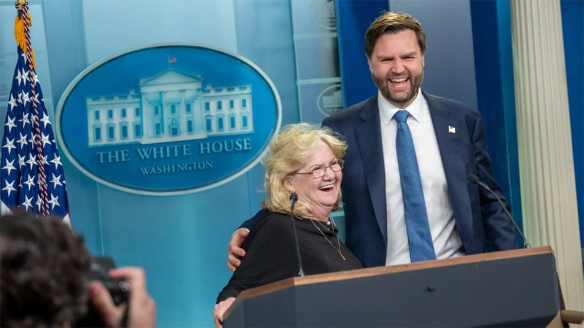 JD Vance and his mother Beverly Aikins at the White House