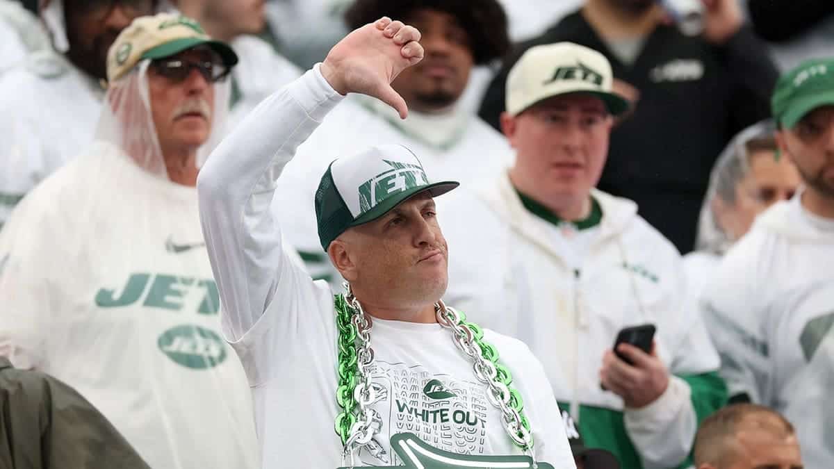 New York Jets fan reacts during game against Green Bay Packers at MetLife Stadium.