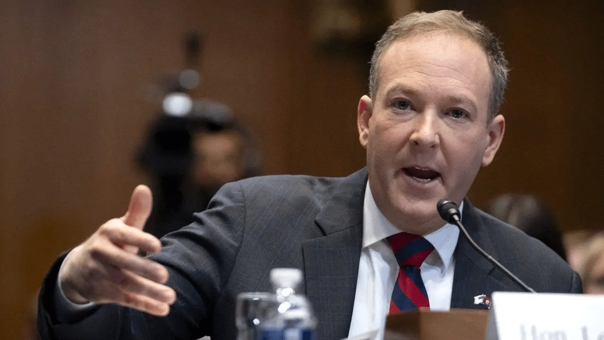 Lee Zeldin addresses a hearing