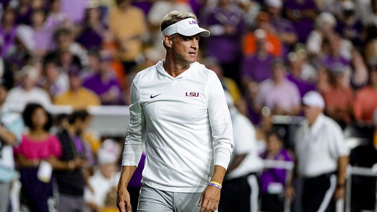 Lane Kiffin, head coach of the LSU Tigers n the field before a game against the Clemson Tigers at Tiger Stadium on September 5, 2026 in Baton Rouge, Louisiana.