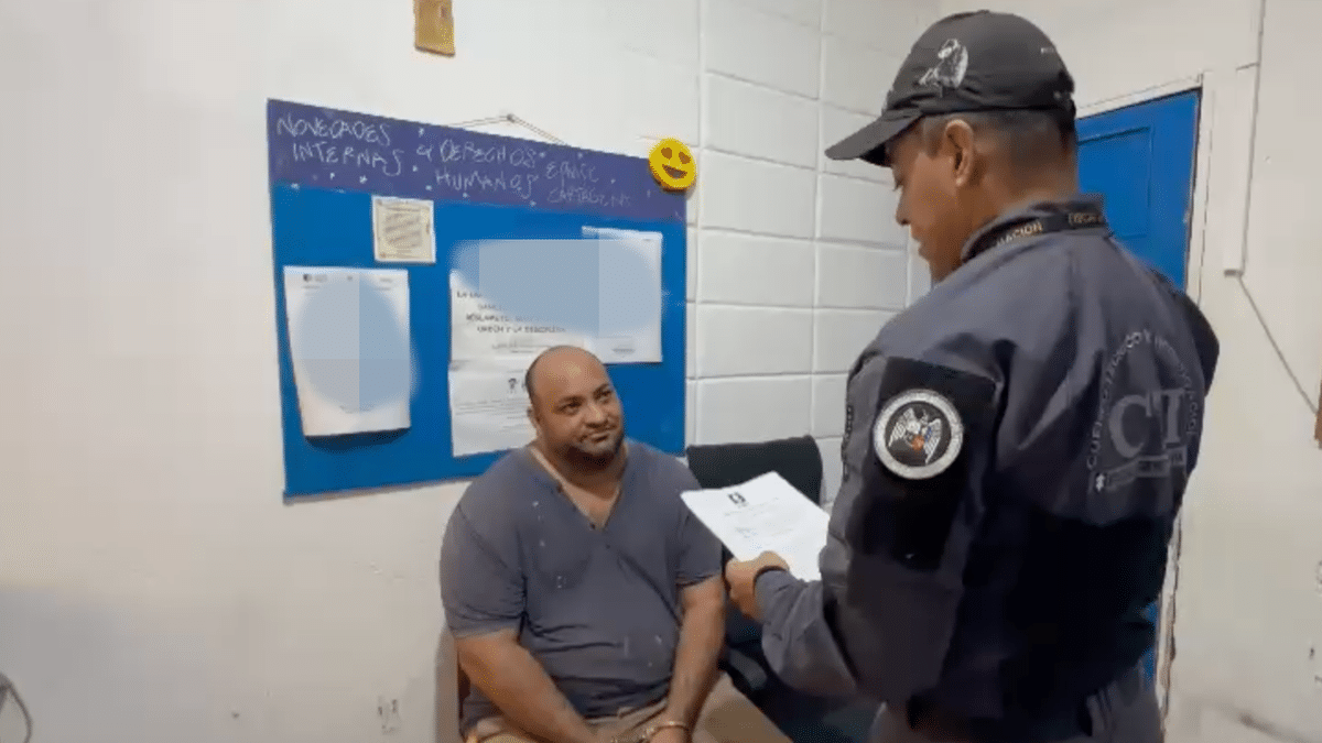 Colombian authorities detain Luis Enrique Linero Pinto, accused of helping smuggle migrants toward the United States