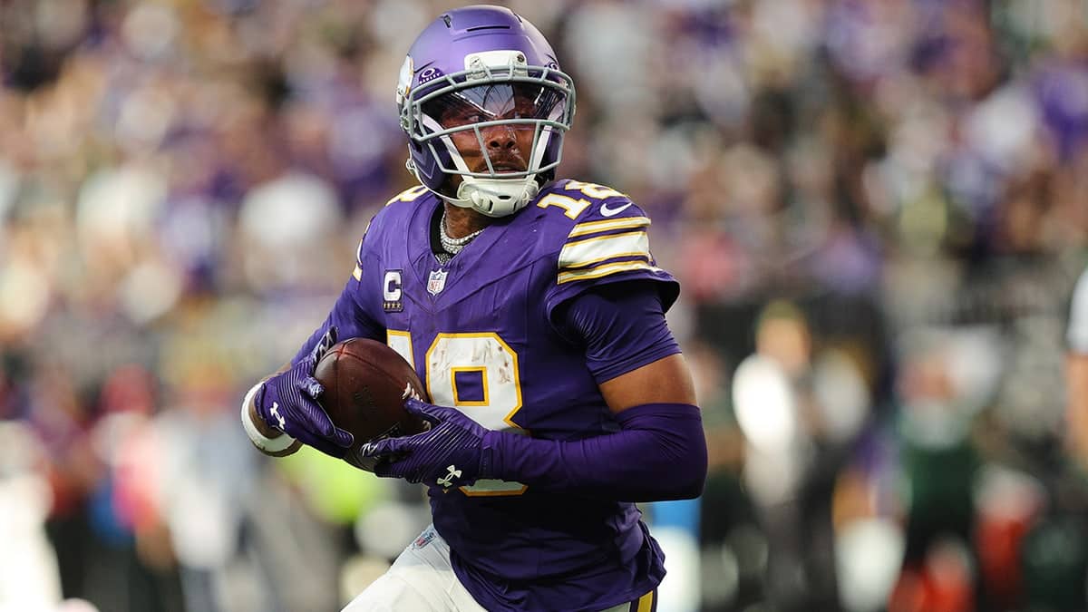 Justin Jefferson turns up field