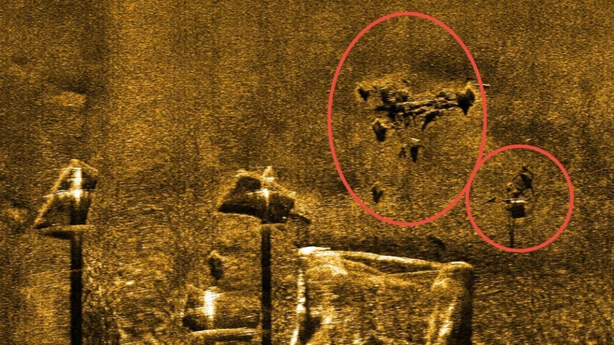 Scan of boat location on ocean floor