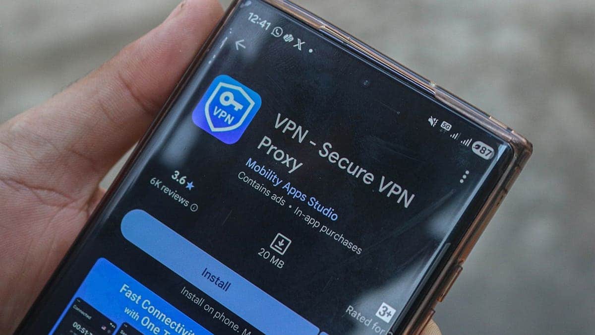 Person pulling up a VPN on their iPhone.