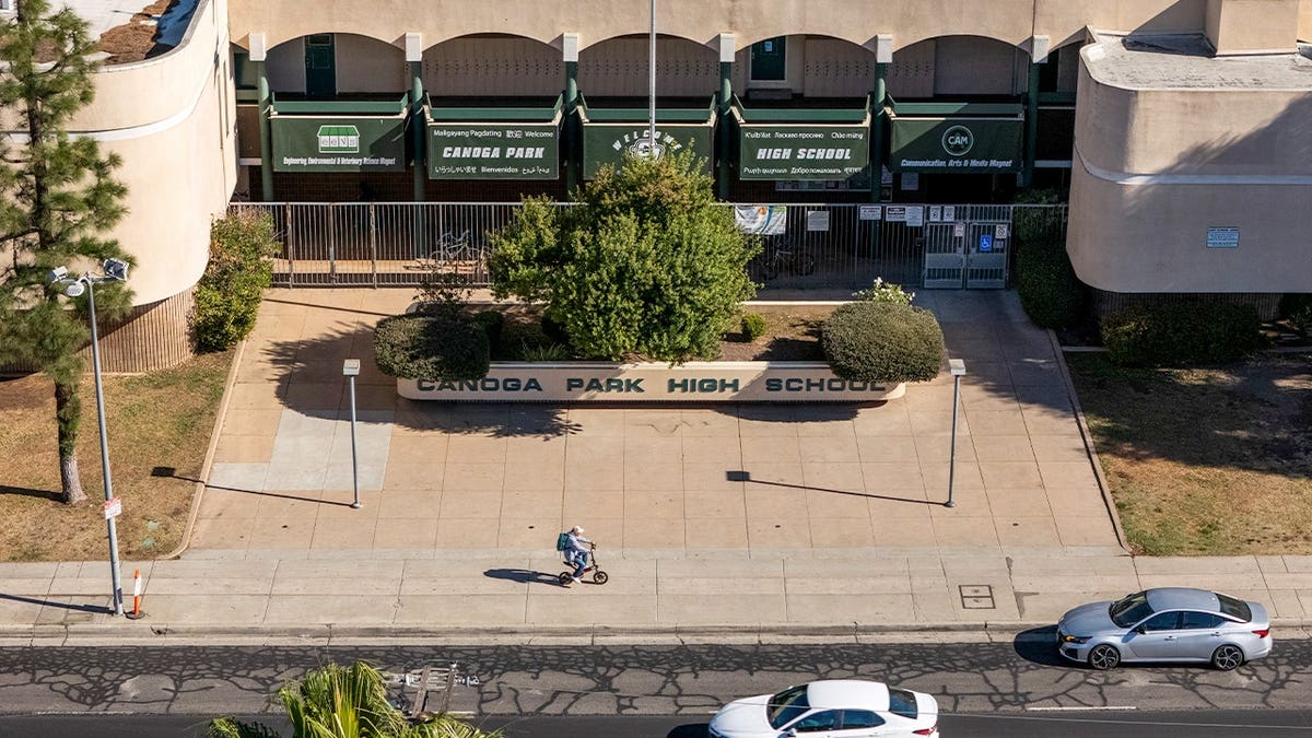 Canoga Park High School