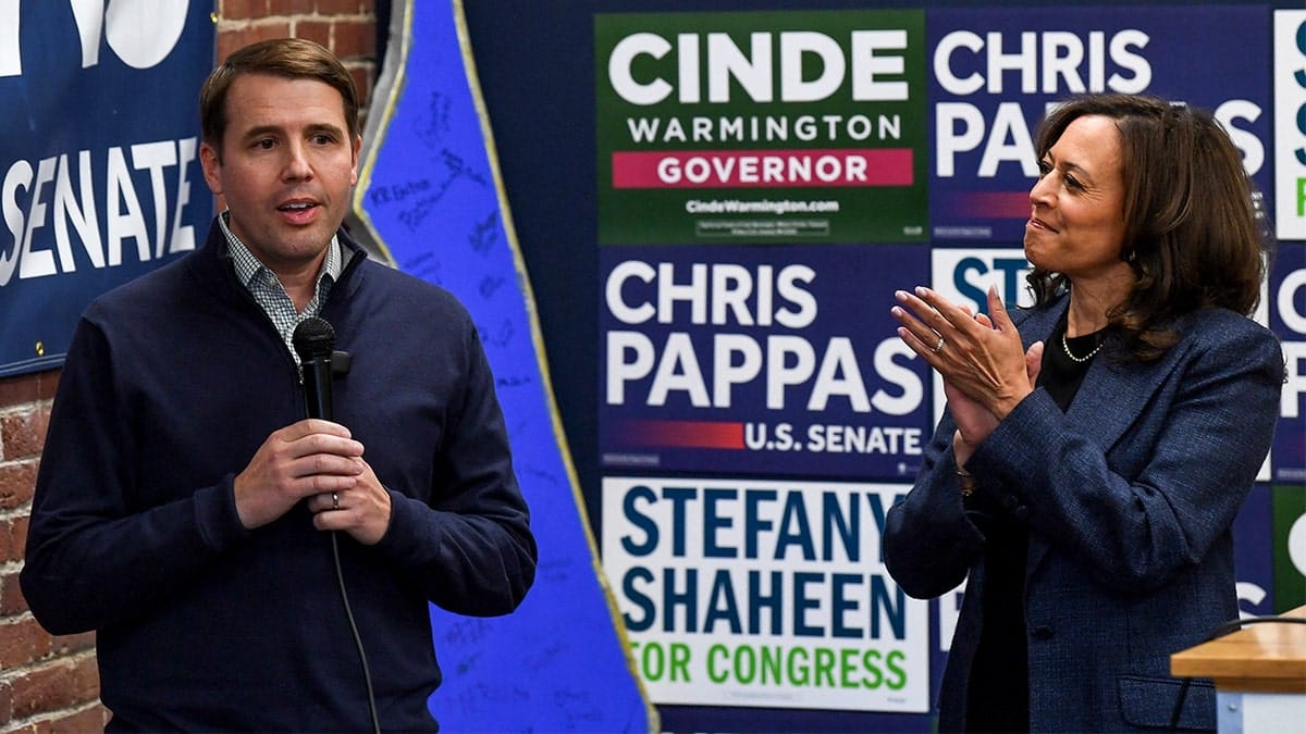 Chris Pappas, Kamala Harris