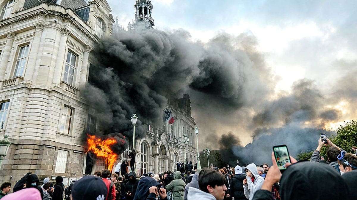 During the demonstration on 17 October in Limoges protesters set fire to the town hall in Limoges Haute-Vienne in the Nouvelle-Aquitaine region of France on 17 October 2026. (Photo by Elise Cabane / Hans Lucas / AFP via Getty Images)