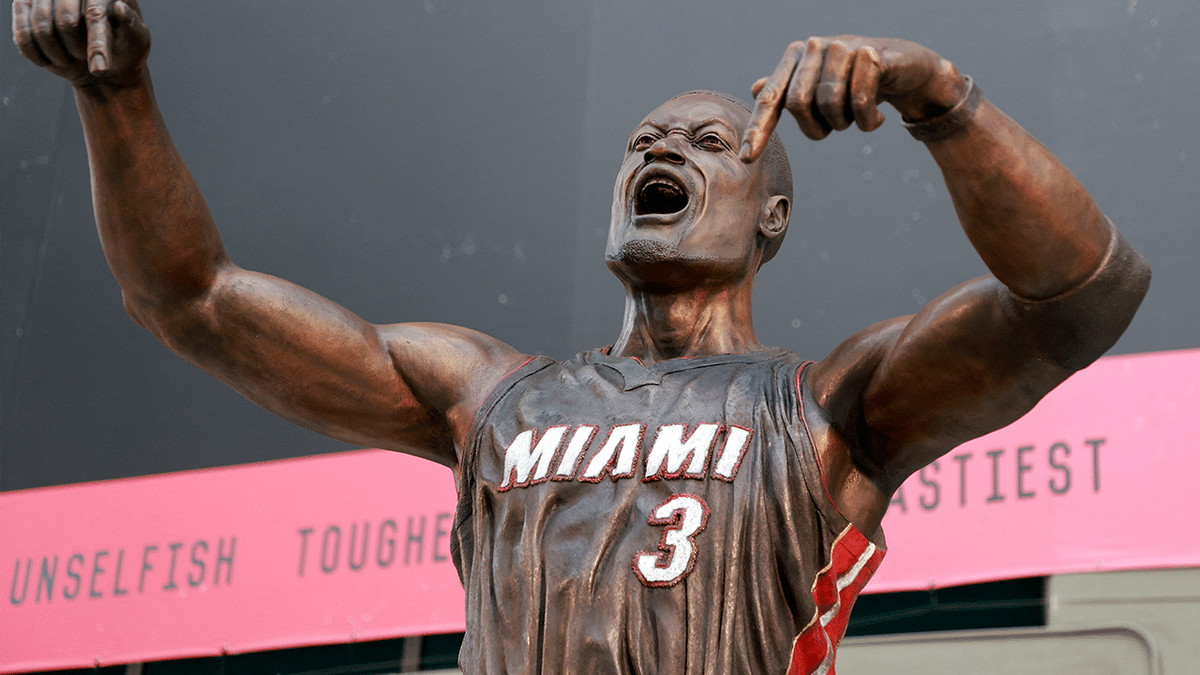 Dwyane Wade statue